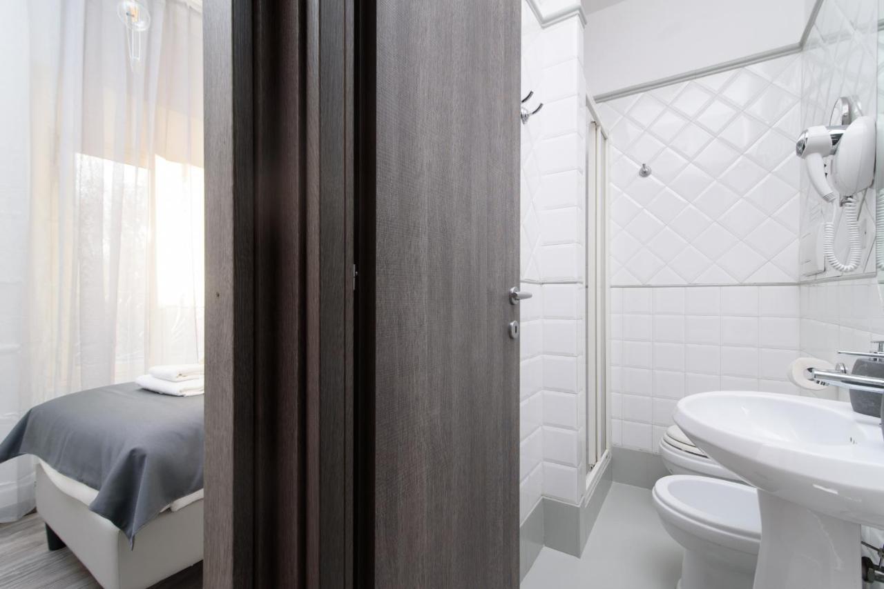 White Caesar Guesthouse Rom Eksteriør billede
